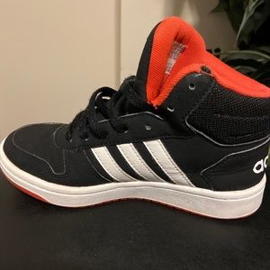 Little boy gym shoes